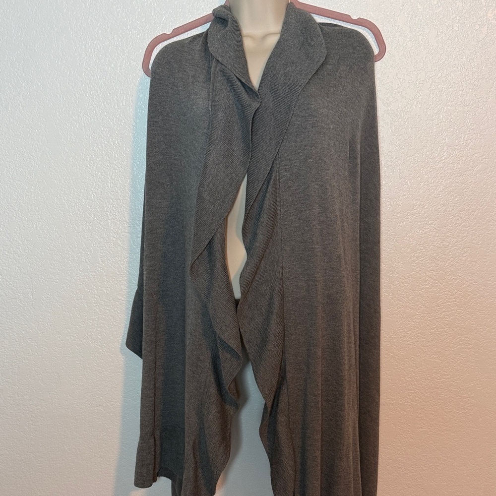 Chicos Gray Cashmere Blend Wrap Scarf One Size Fits All Classic Travel Luxury